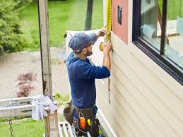 Affordable siding repair and maintenance services in George West, TX